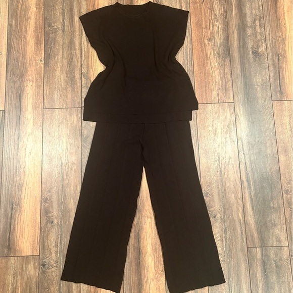 Knit Set - Black - Size M/L - Picture 2 of 5